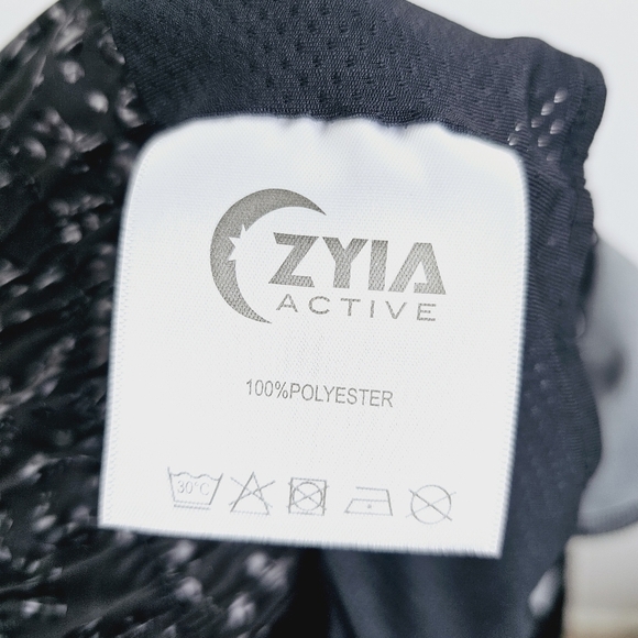Zyia Active Black Bubbles Hi-Rise Bomber Shorts NWT, size Medium - Picture 10 of 11